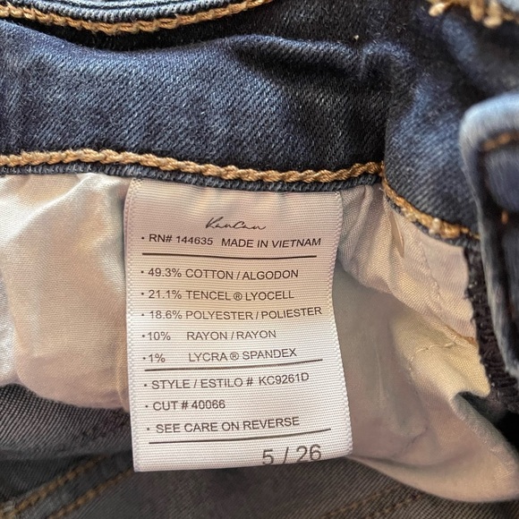 Women’s KanCan medium/dark wash distressed shark bite skinny jeans 5/26 - Picture 5 of 5